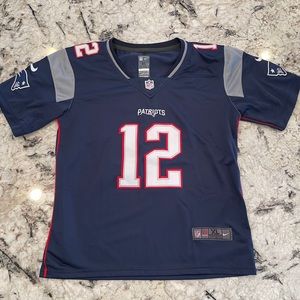 New England Patriots Tom Brady Youth XL jersey.
